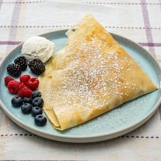 Mixed Berries & Custard Crêpe